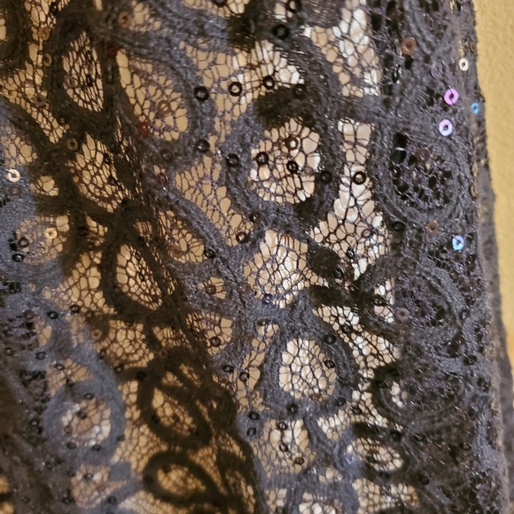 Dress - Picture 3 of 4